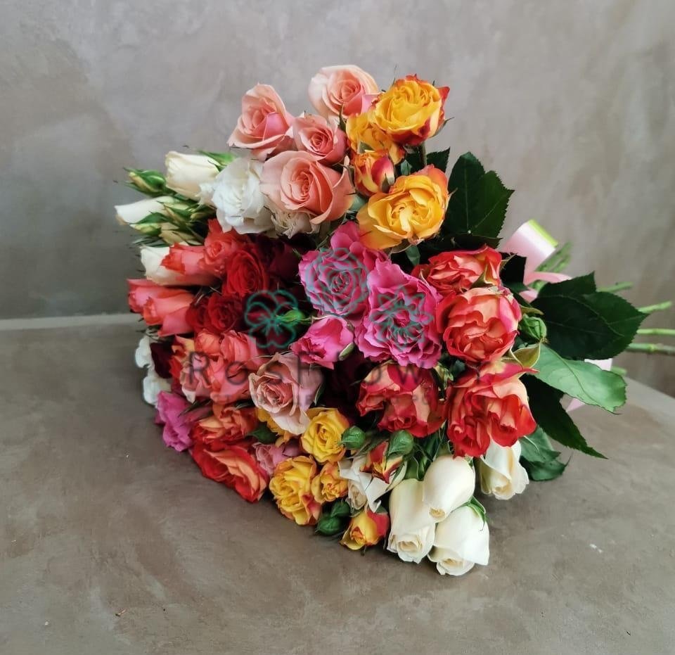 Букет цветов из: Розы в Саки