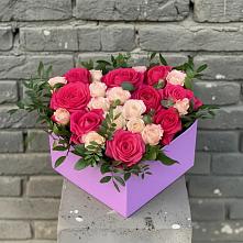 Цветочная композиция из Розы в коробке в Саки