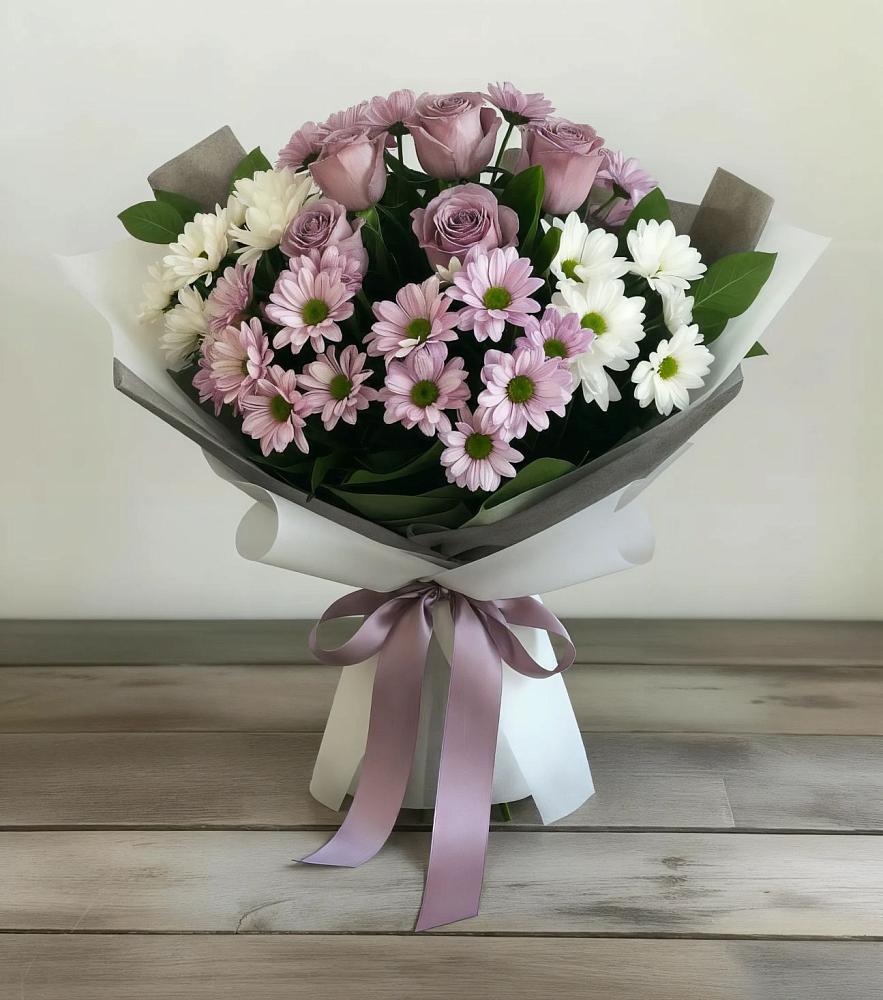 Букет цветов из: Хризантемы и Розы в Саки