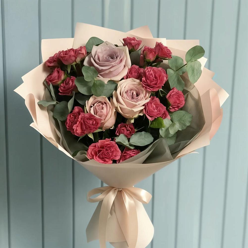 Букет цветов из: Гвоздики и Розы в Саки