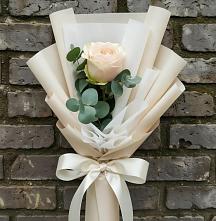 Букет цветов из:  Розы в Саки
