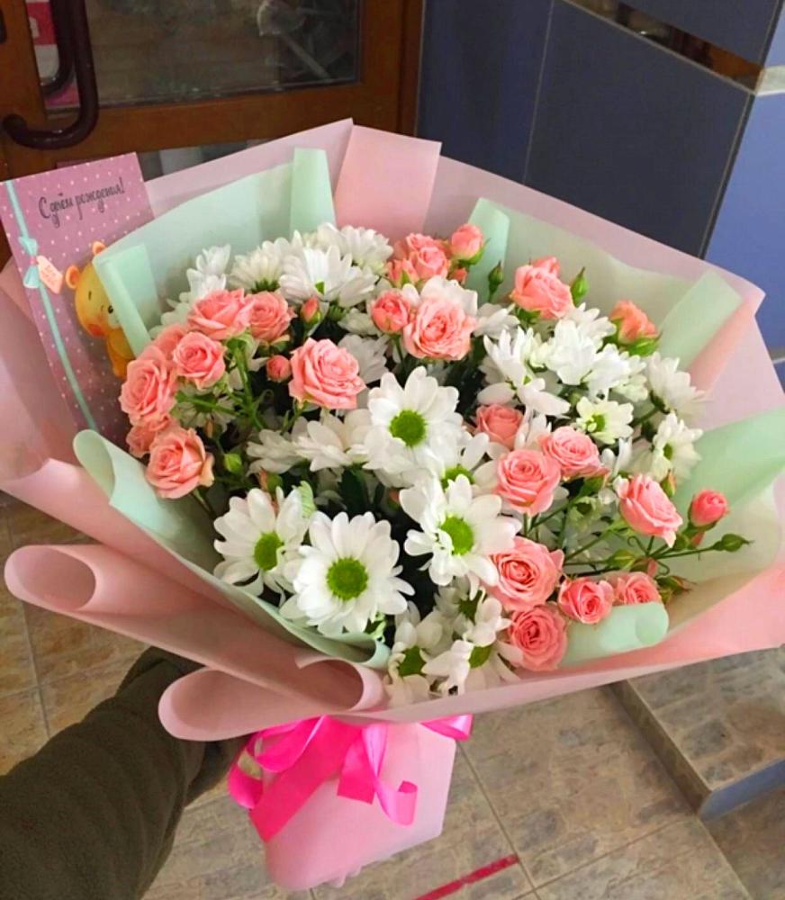 Букет цветов из: Розы и Хризантемы в Саки