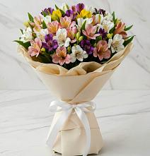Букет цветов из:  Альстромерии в Саки