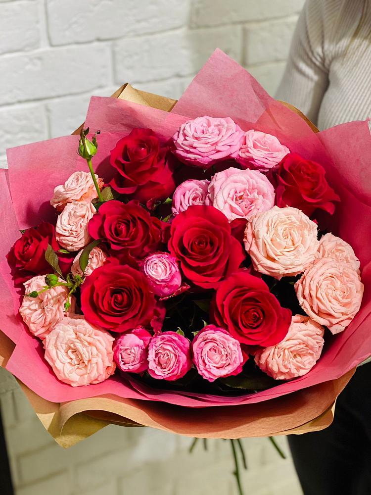 Букет цветов из: Розы в Саки