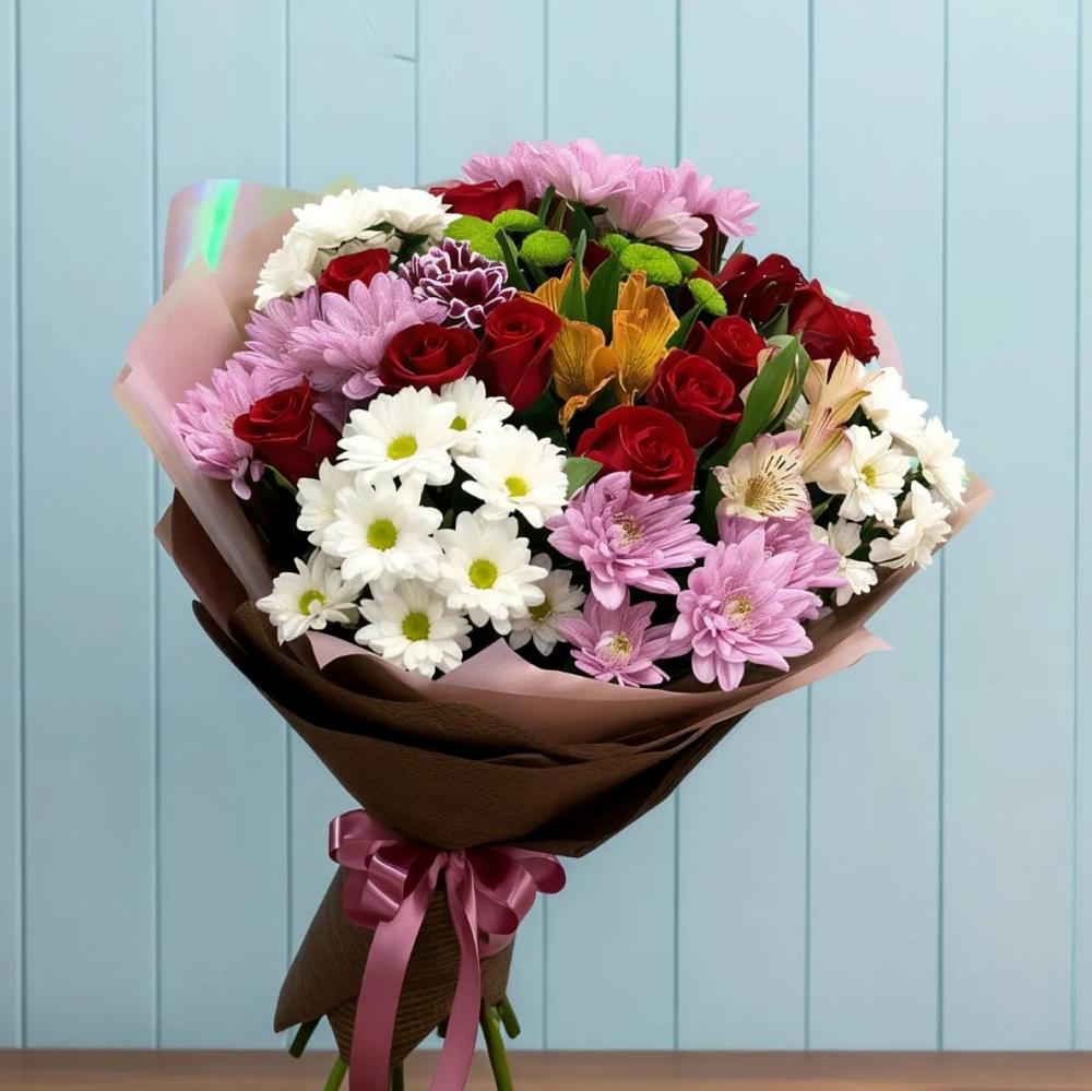 Букет цветов из: Розы, Хризантемы и Альстромерии в Саки