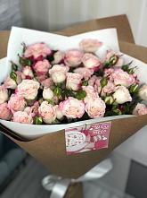 Букет цветов из:  Розы в Саки
