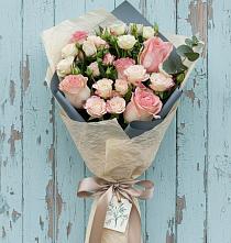 Букет цветов из:  Розы в Саки