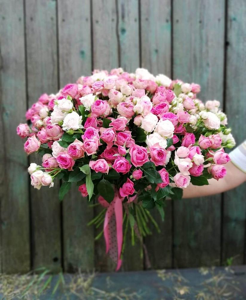 Букет Розовые кустовые розы Натали и Лав Лидия в Саки