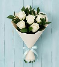 Букет цветов из:  Розы в Саки