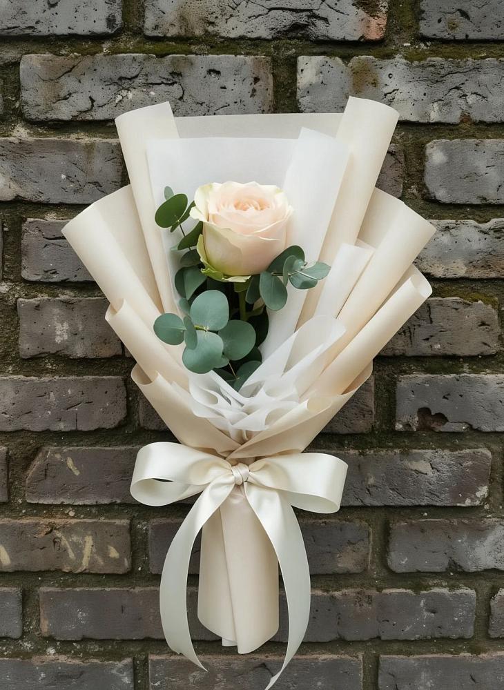 Букет цветов из: Розы в Саки