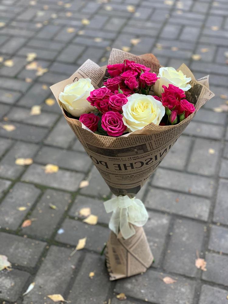 Букет цветов из: Розы в Саки