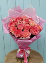 Букет 15 Розовых роз Равель в Саки