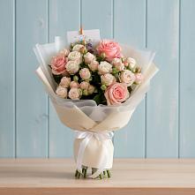 Букет цветов из:  Розы в Саки