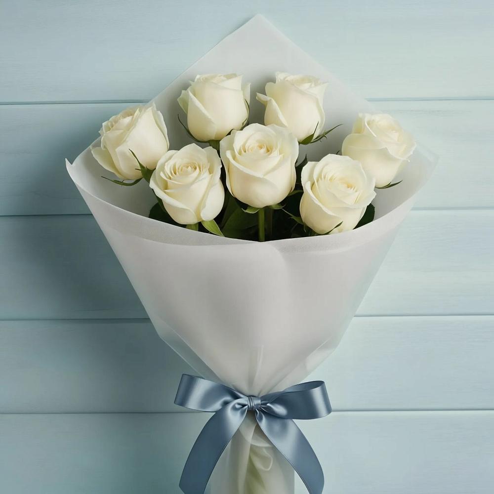 Букет 7 Белых роз Эдлесс Лав в Саки